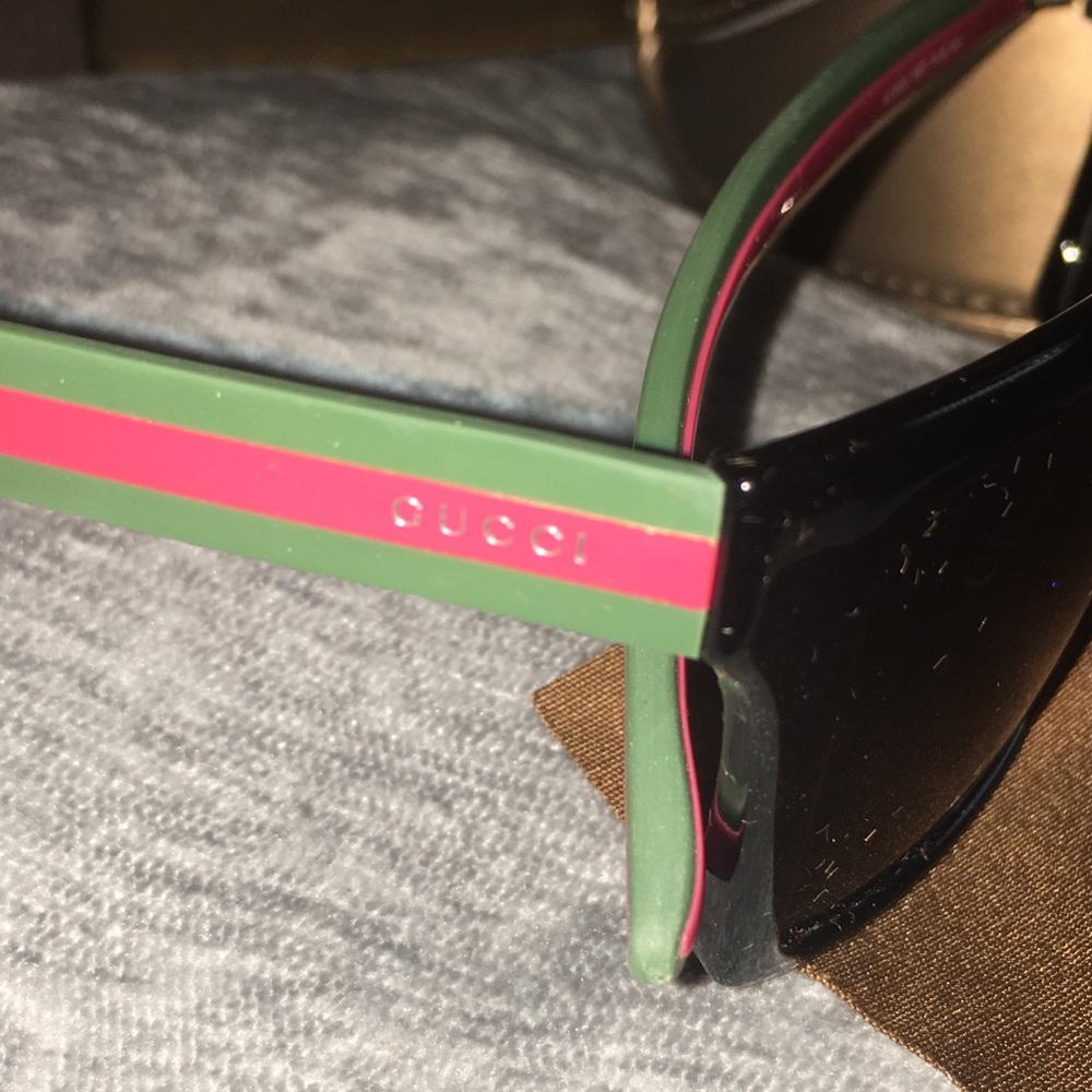 Gucci Sunglasses Excellent Authentic - Picture 3 of 5